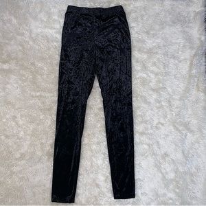 FOREVER 21 BLACK VELVET LEGGINGS
